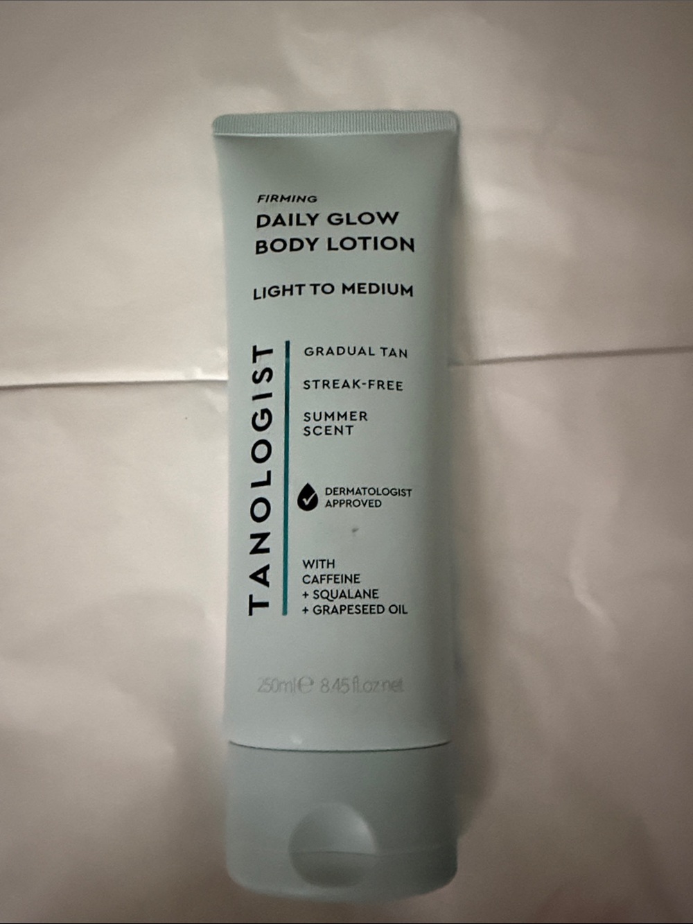 Tanologist Daily Glow Body Lotion - Light to Medium -